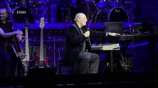 Film composer Hans Zimmer goes on an anti-Trump rant during the middle of a concert
