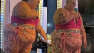 Trans non-binary ‘comedian’ and body positivity activist attempting to crack jokes