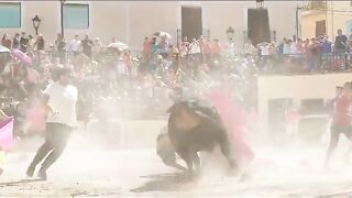 Crazy Bull makes Man Levitate after Taunting the Maniacal Bull