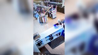 Wild video shows car narrowly missing shopper after ramming throughOklahoma City Stor