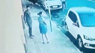 Shock Video shows Man Kill his Girlfriend then Shoot Himself Dead in the Street