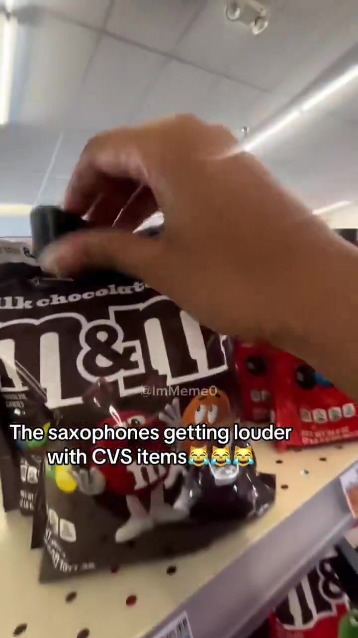 Dey b steelen en ... Low IQ subhumans produce Low-trust communities.