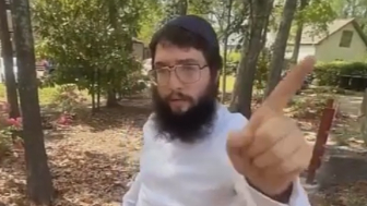 American citizen recorded an armed Jewish man threatening him and claiming "private property"
