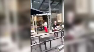 Father at Starbucks Bleeds Out Fast after Asking Man not to Vape in Front of his Daughter (Canada)