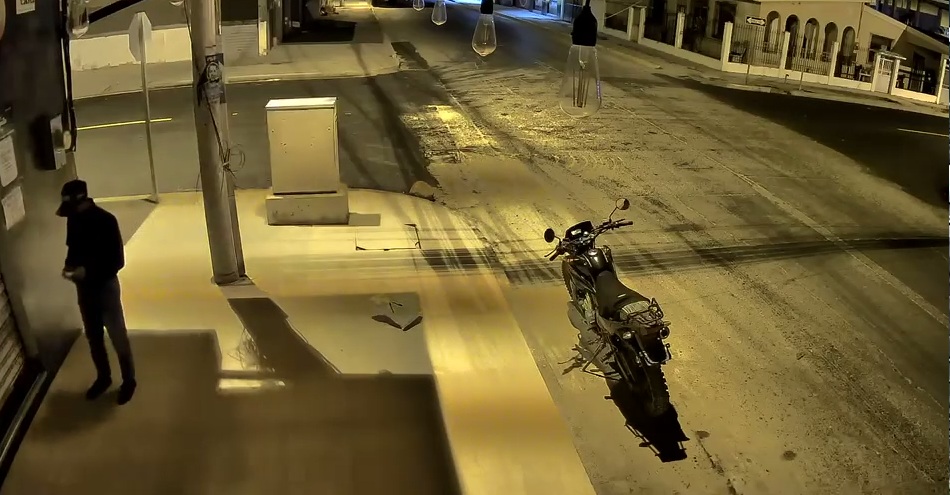 This is how the alleged extortionist who demanded $8,000 from a merchant in El Oro was captured (Watch Full Video)