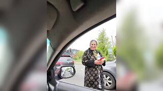 UK: Migrant women washing cars without permission and expecting payment