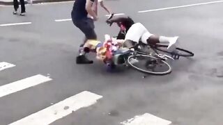 Racist Black Man in China? gets his Ass Kicked by a Chinese Guy