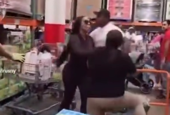 Shopping Cart Fight Erupts at Queens Costco
