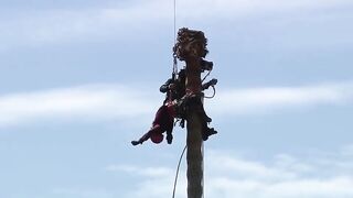 ALERT: Helicopter rescues a tree trimmer from the top of a tree after he suffers a me