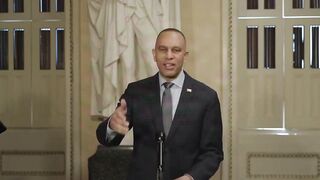 DISGUSTING:Hakeem Jeffries REFUSES to apologize for his dangerous rhetoric towards Tr