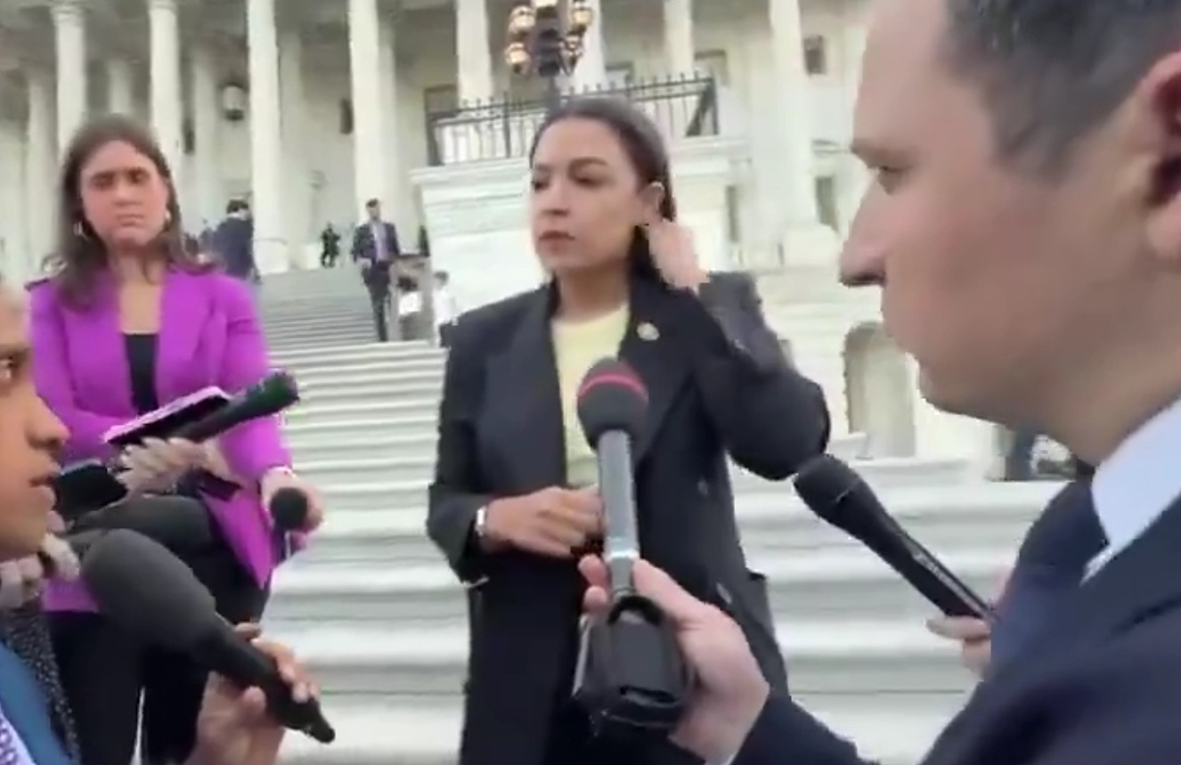 AOC takes on Trump over the Ballroom