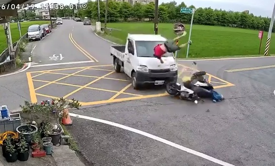 Taiwan: man launched