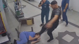 Palestinians storm Al-Mizan Hospital and violently assault a doctor over a family feu