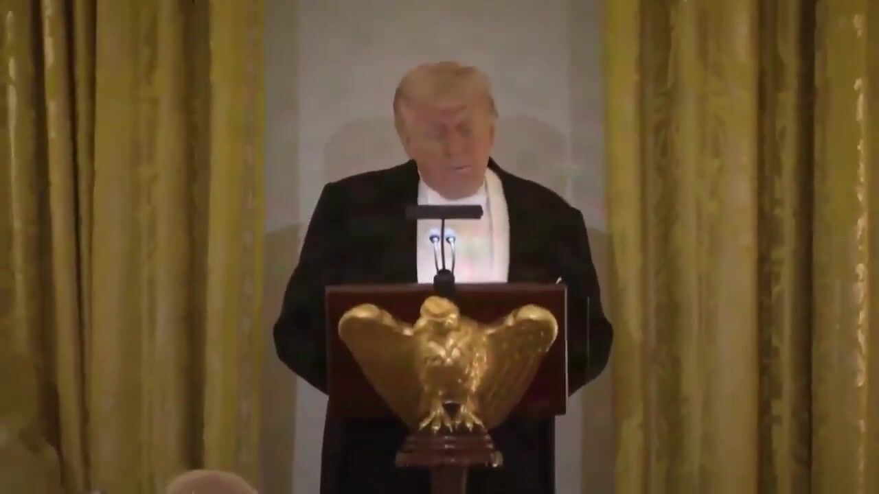 The whole room starts CRACKING UP as President Trump mocks No Kings Democrats