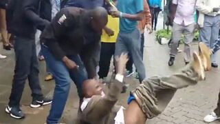 Kenyan Thief is Beaten by Mob while Defecating Himself