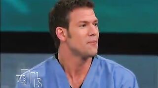 WOW: Jenny McCarthy and Audience Member OBLITERATE 2 "Doctors" on Vaccine Safety.