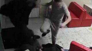 Russians.... Brutal Beating broke out at Pap Grill,these Guys Destroy the Employees