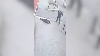 Russian Maniac Slices his Own Neck Repeatedly to Avoid Capture