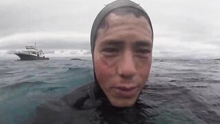 A turtle is going viral after doing a drive-by slap to a diver