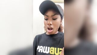 This employee got a call about a DoorDash order that was already delivered