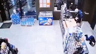 Thug Robs Innocent Female Cashier with his Bare Hands