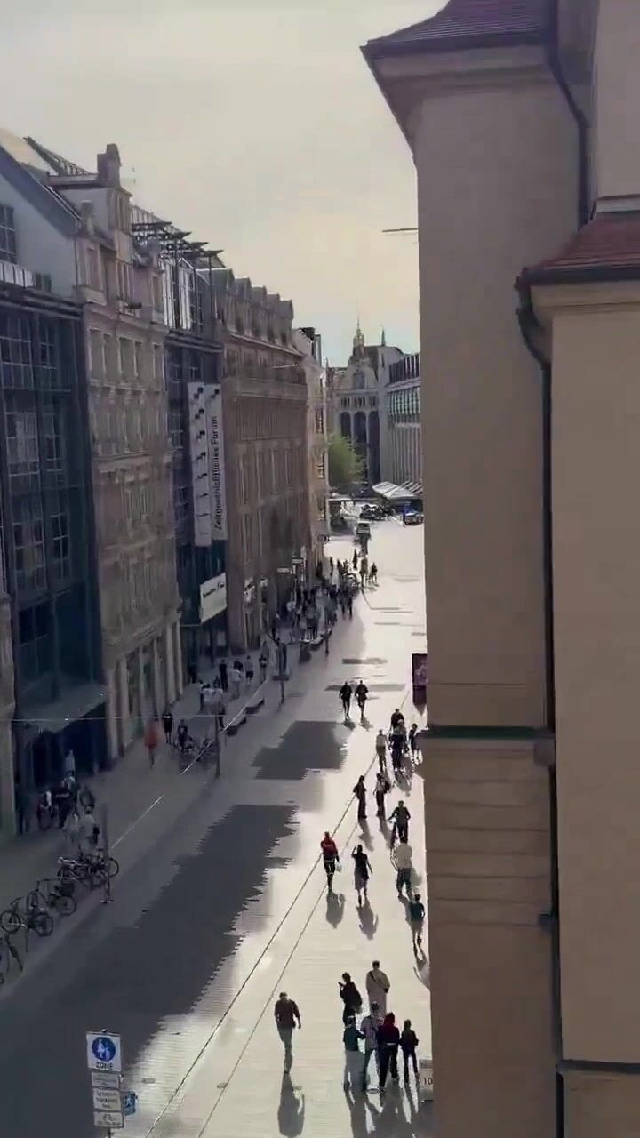 Leipzig: Two killed and many injured after car driven into crowd.