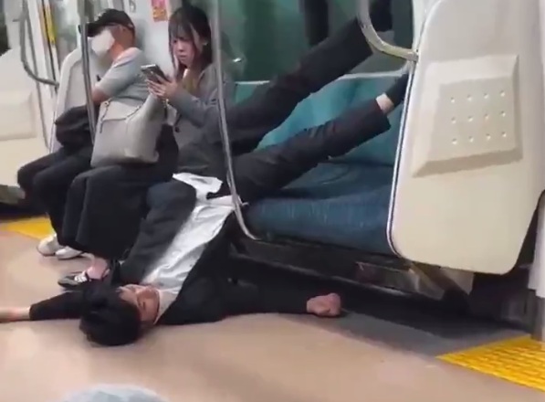 You tell me, Filmed during everyday train rides in Japan.