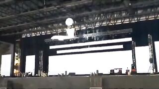 CEO of Vistex tries to make Grand Entrance to Presentation and Falls to his Death from Stage Prop