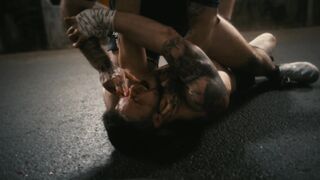 KING OF THE STREET FIGHT: American Fighter "BloodAxe" vs Frenchman "Orsu Corsu"