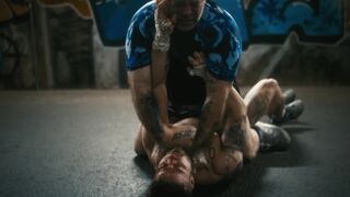 KING OF THE STREET FIGHT: American Fighter "BloodAxe" vs Frenchman "Orsu Corsu"
