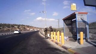 Woman Attempts to Stab 2 Israeli Soldiers at Checkpoint..Shot Dead