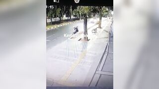 Girl Sitting on Bike Posing for Instagram Photos Loses her Life Smiling