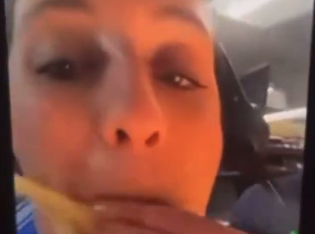 Viral video allegedly shows Mass. McDonald's employee contaminating food before serving customers