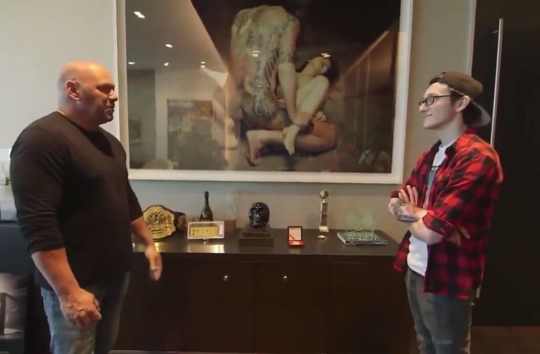 Dana White once sent $200,000 for an unknown gift which turned out to be an erotıc p