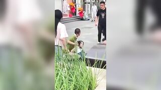 Man holding Girl Hostage by Scissors Quickly Finds Out