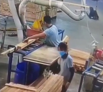 Tragic Workplace Accident (Watch his hand)