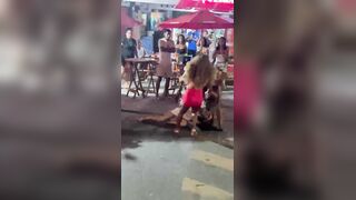 Argument ends in a general brawl in Padre Miguel; video