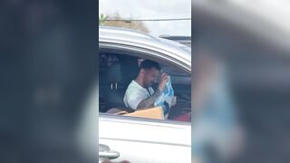 Good Man Lionel Messi stops Traffic to Sign Autograph for Fan