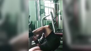 Asian Lifter somehow Strangles Himself Sideways on the Bench