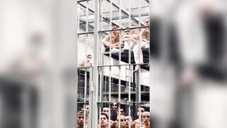 Students get Tour of prison in El Salvador looks Crazy