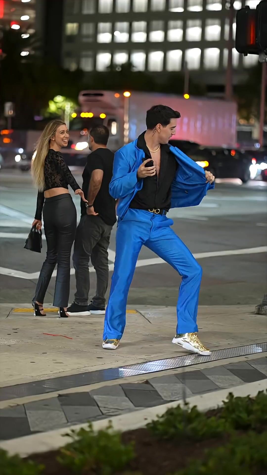 SMOOTH DANCER