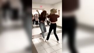 Girl losing Fight pulls Out a Pencil to Girl Attacking Her (People Recording Egg On Fight)