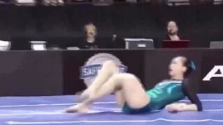 Gymnast Fractures her Femur after Finishing Routine
