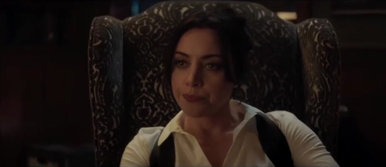 Aubrey Plaza - Facesitting Scene