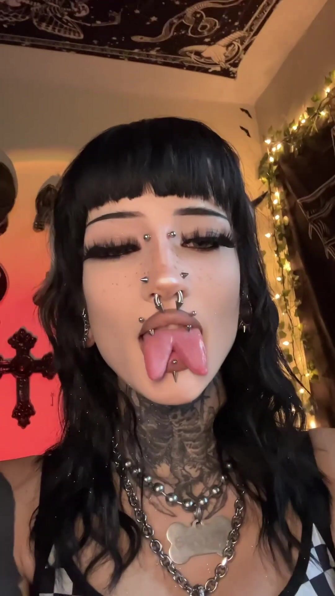 Split Tongue