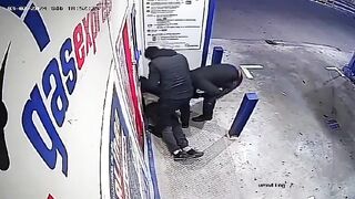 Hardcore ATM Robbery leaves Man Near Death if he Survived...Brutal Beating in Spain (Info)
