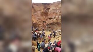 Unexpected Landslide in Bolivia Buries 5 People Alive