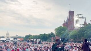 BEAUTIFUL sight on the National Mall as a SEA of American Christians sing in unison d