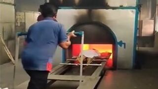 HOLY CRAP: Dead Body Lifts its Arm During Cremation