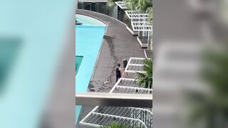 Dude Tries Drowning His Girlfriend After Discovering She's Pregnant.